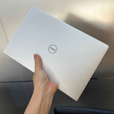 Dell XPS 7390