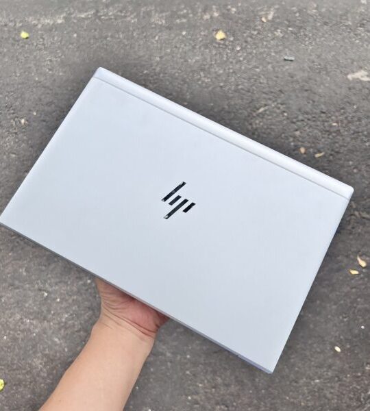 HP Elitebook 830 G8-600×600